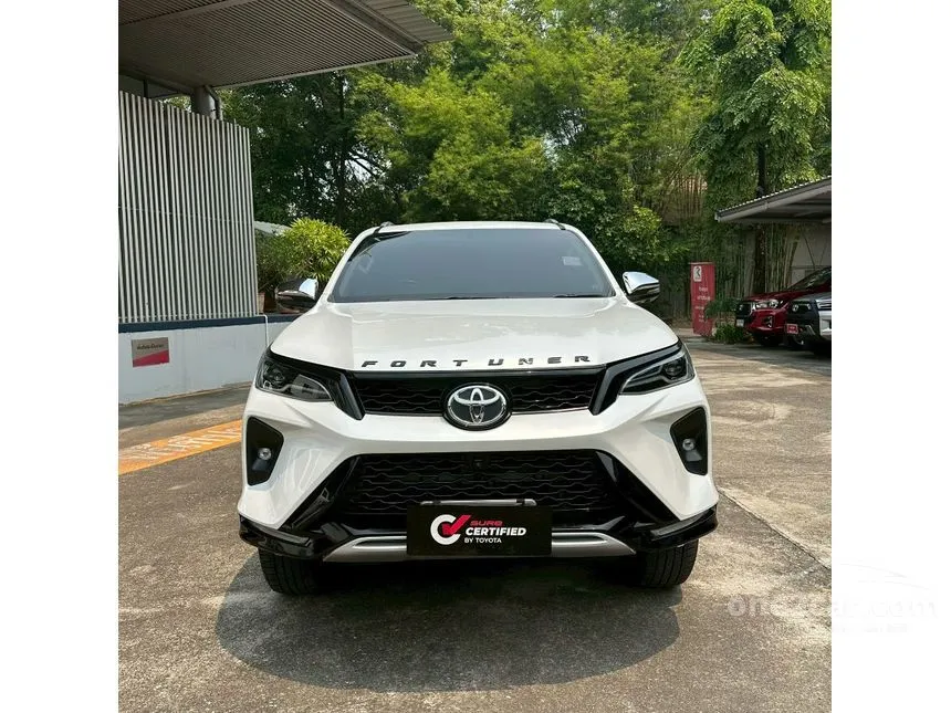 2023 Toyota FORTUNER Leader V SUV