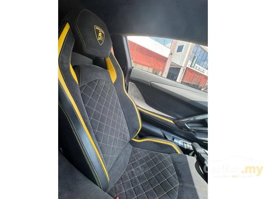 2017 Lamborghini Aventador S Coupe