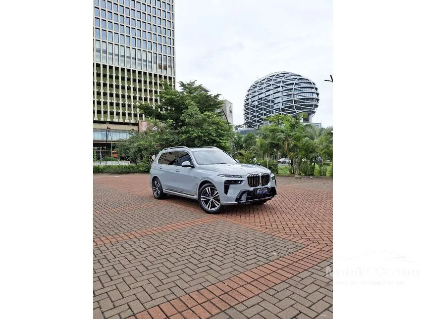Jual Mobil BMW X7 2023 xDrive40i M Sport 3.0 di DKI Jakarta Automatic Wagon Silver Rp 1.895.000.000