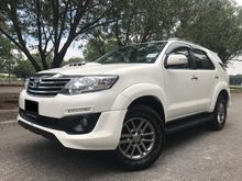 2015 Toyota Fortuner 2.5 G SUV/MPV ( FREE WARRANTY )