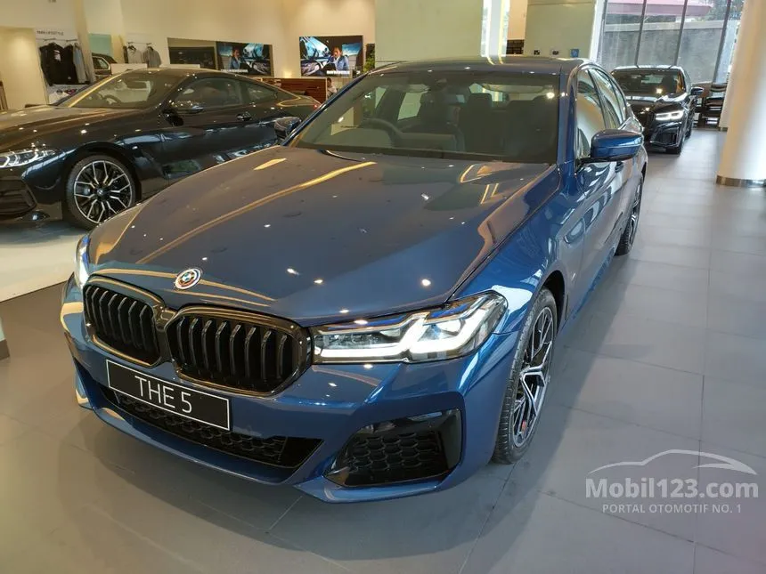 Jual Mobil BMW 520i 2023 M Sport 2.0 di DKI Jakarta Automatic Sedan ...