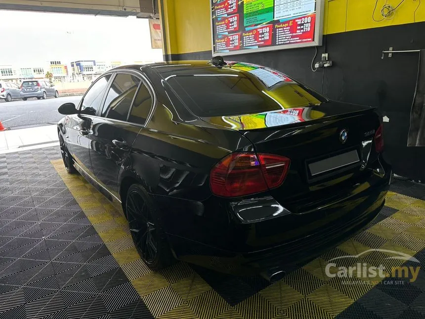 2005 BMW 320i Sedan