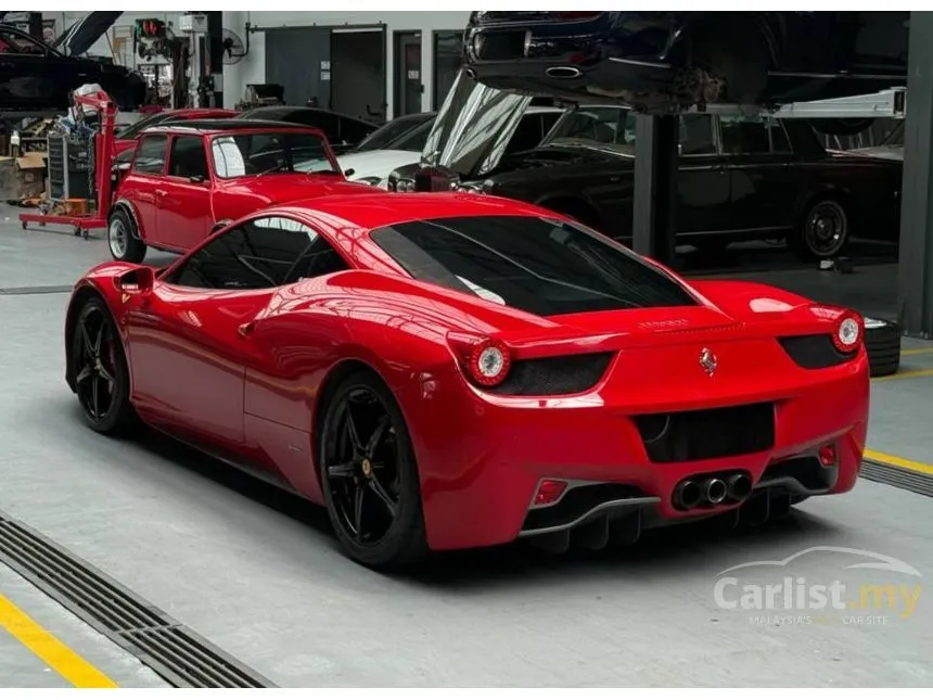 2010 Ferrari 458 Italia Coupe