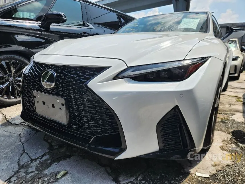 2020 Lexus IS 300 F Sport Sedan