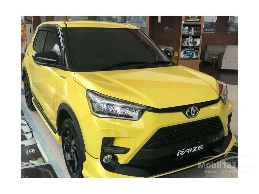 Jual Mobil Toyota Raize 2023 GR Sport 1.0 di Sumatera Barat Automatic Wagon Kuning Rp 224.500.000