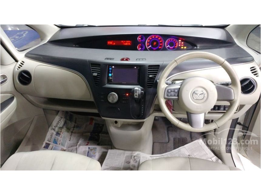 2013 Mazda Biante 2.0 SKYACTIV A/T MPV