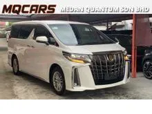 2022 Toyota Alphard 2.5 S Type Gold 11,power boot,rcc,3 led,half leather seat,7 yrs premium warranty