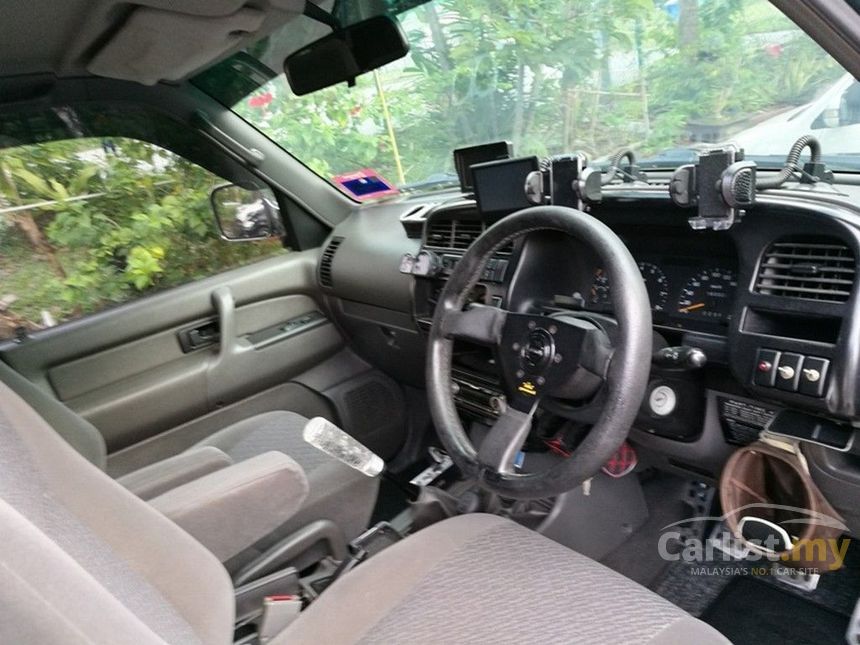 1997 Isuzu Trooper V6 SUV