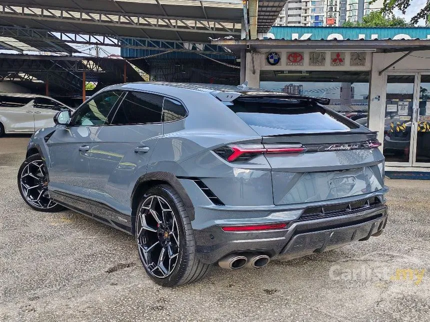 2023 Lamborghini Urus Performante SUV