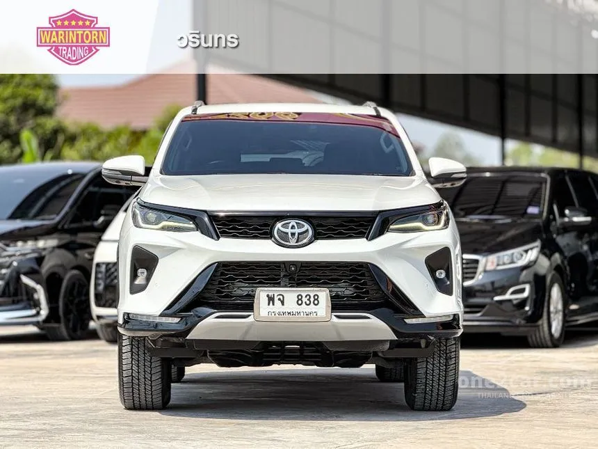 2022 Toyota Fortuner Leader V SUV