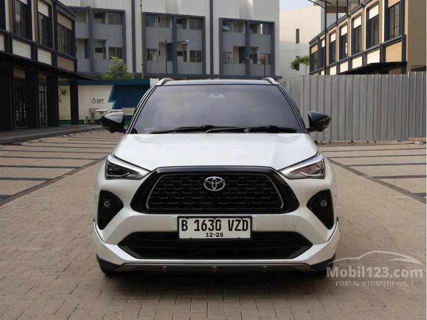 2023 Toyota Yaris Cross S with GR Parts Aero Pkg SUV