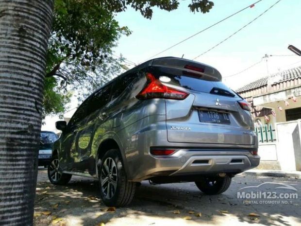 Mitsubishi Xpander  Mobil  Bekas  Baru  dijual  di Malang  