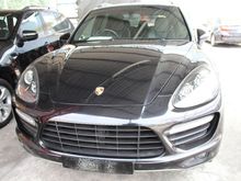 2011 Porsche Cayenne 4.8 Turbo SUV -- UNREG --