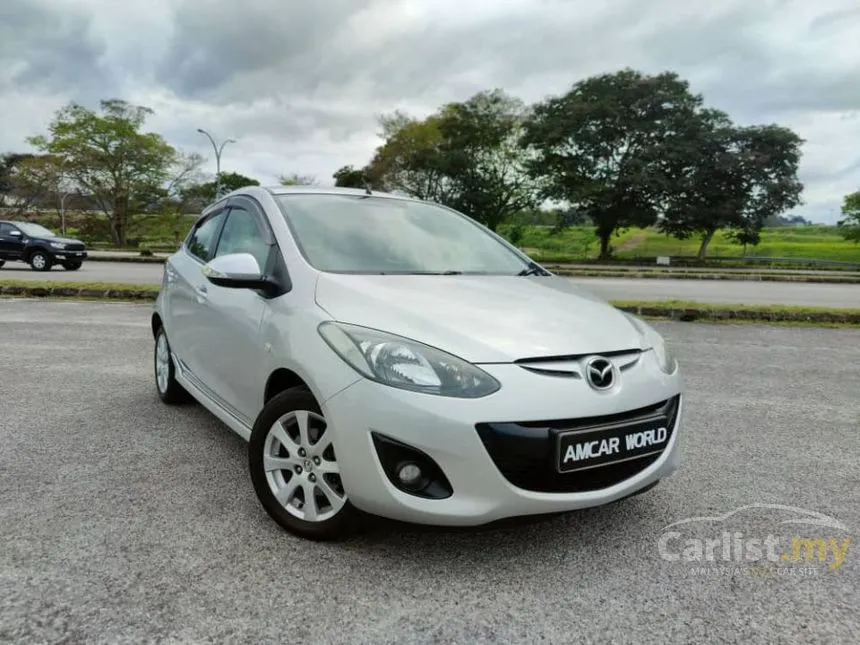 2012 Mazda 2 R Hatchback