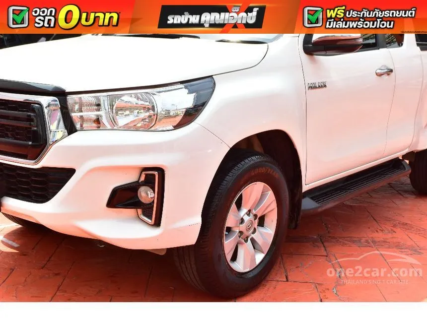 2019 Toyota HILUX REVO E Prerunner Smart Cab Pickup