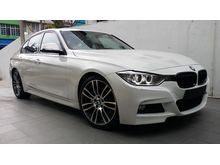 2014 BMW 335i 3.0 M Sport Unregister ** Sunroof ** Memory Seat ** Reverse Camera ** No Sst ** Warranty