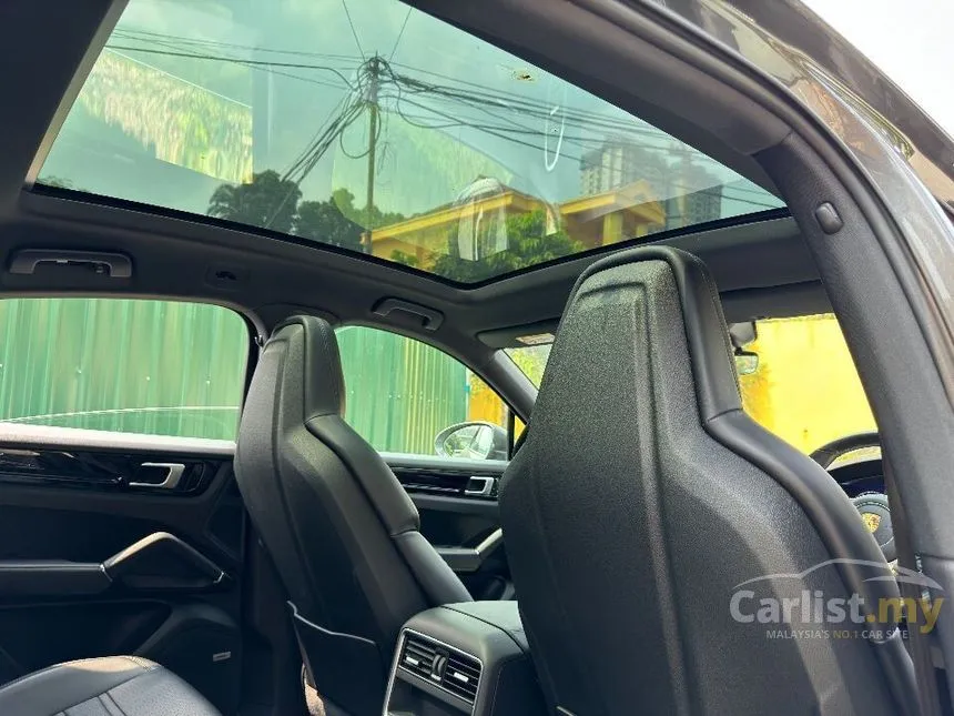2020 Porsche Cayenne S Coupe