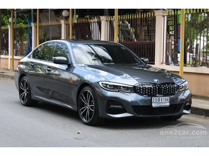 2020 BMW 330e M Sport Sedan