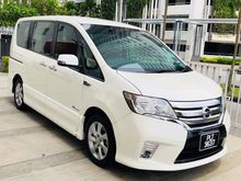 2013 Nissan Serena 2.0 S-Hybrid High-Way Star - 2 POWER DOOR