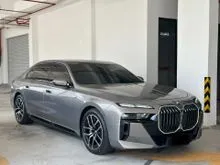 BMW Premium Selection 2025 BMW 750e 3.0 xDrive M Sport Pure Excellence Sedan