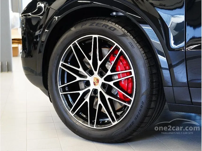 2026 Porsche CAYENNE S E-Hybrid Coupe