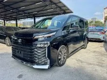 2024 Toyota Voxy 2.0 S-Z Power Boot Foot Lest 7 Seater Pre-crash Lane keep Assist Ready Stock