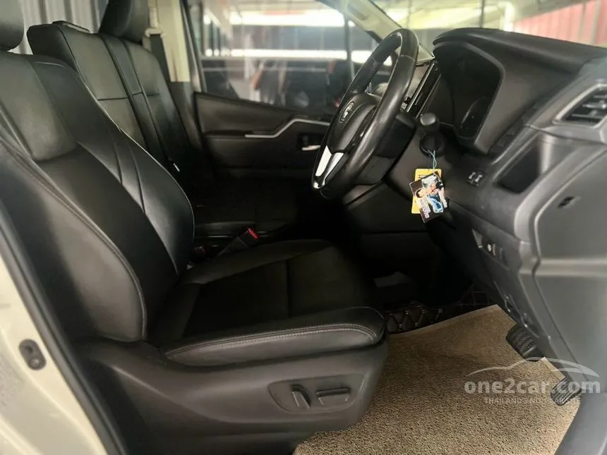 2020 Toyota Majesty Premium Van