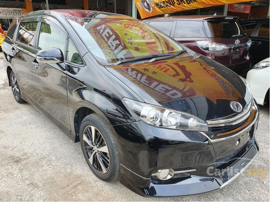 Toyota wish владивосток