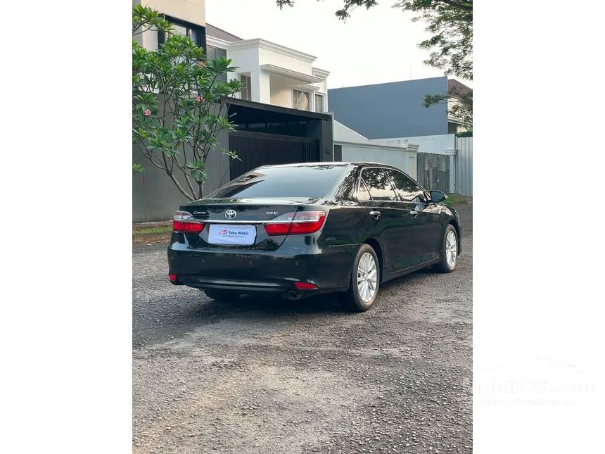 2018 Toyota Camry V Sedan
