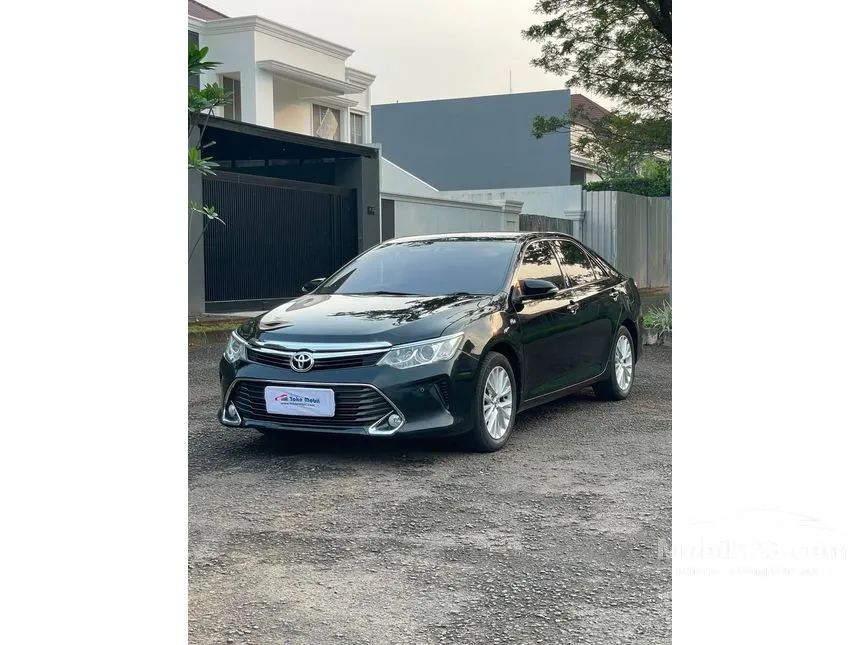 2018 Toyota Camry V Sedan