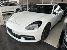 2020 Porsche Panamera E-Hybrid - White, Black Interior/Luxury + Performance