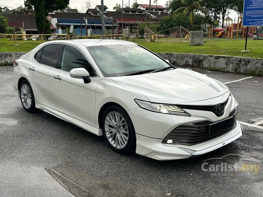 2019 Toyota Camry V Sedan