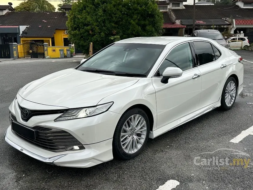 2019 Toyota Camry V Sedan