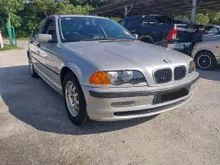 2001 BMW 318i 1.9 Sedan