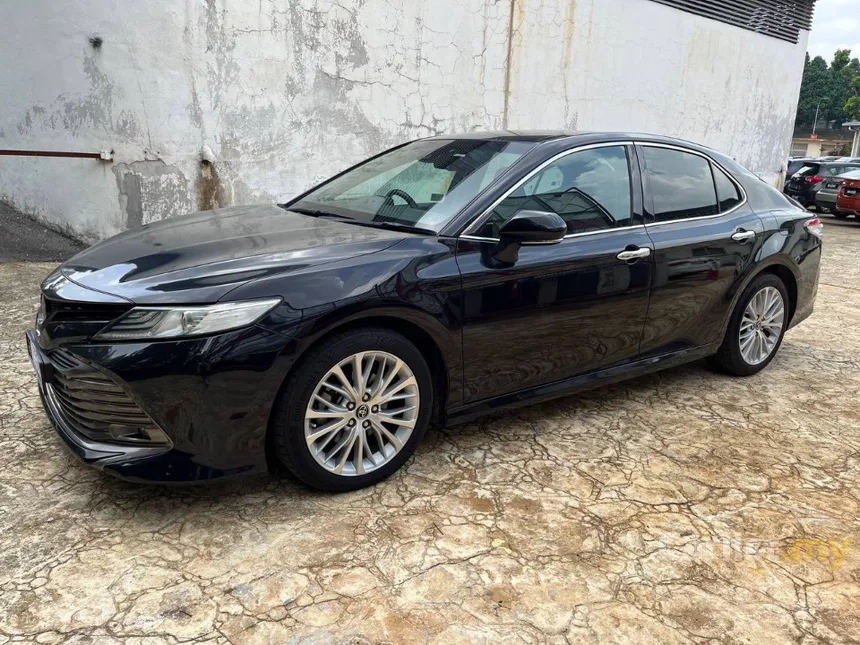 2019 Toyota Camry V Sedan