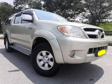 2007 Toyota Hilux 2.5 G Pickup Truck NEGO UNTIL LET GO PROMOTION TIP TOP