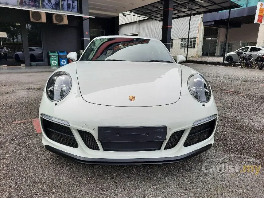 2019 Porsche 911 Carrera GTS Coupe