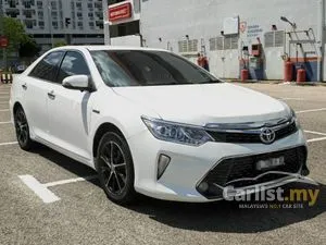 2017 Toyota Camry 2.5 Hybrid Luxury Sedan