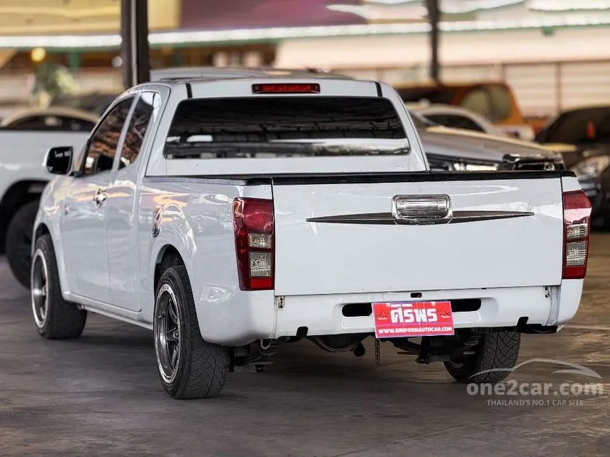 2012 Isuzu D-MAX S Space Cab Pickup