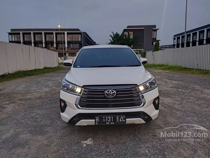 Jual Mobil Toyota Kijang Innova 2021 V 2.4 di DKI Jakarta Automatic MPV Putih Rp 375.000.000