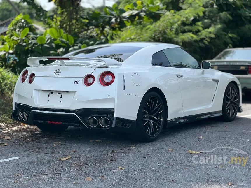 2021 Nissan GT-R Coupe