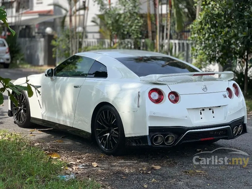 2021 Nissan GT-R Coupe