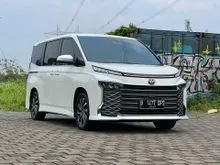 2022 Toyota Voxy 2.0 MPV