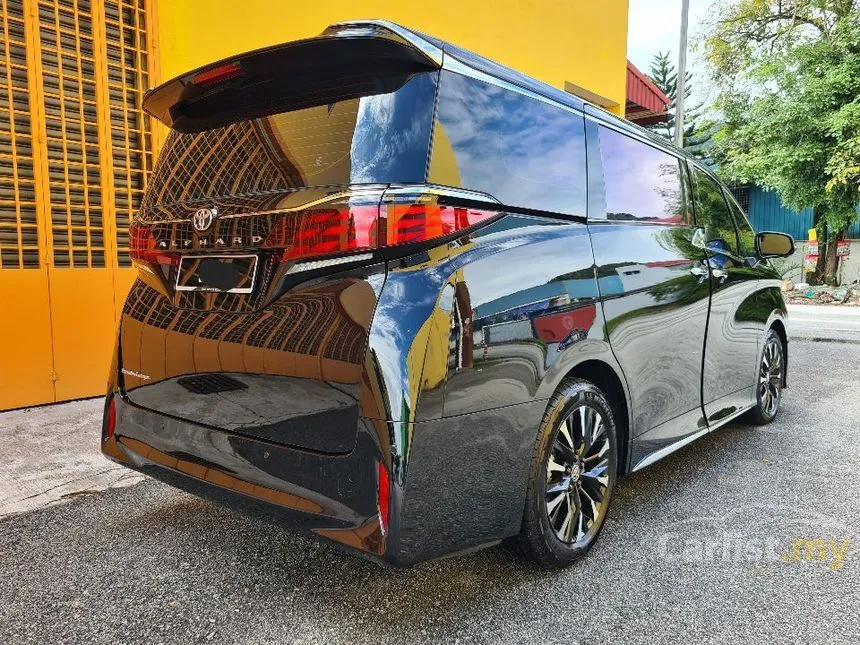 2026 Toyota Alphard Executive Lounge MPV