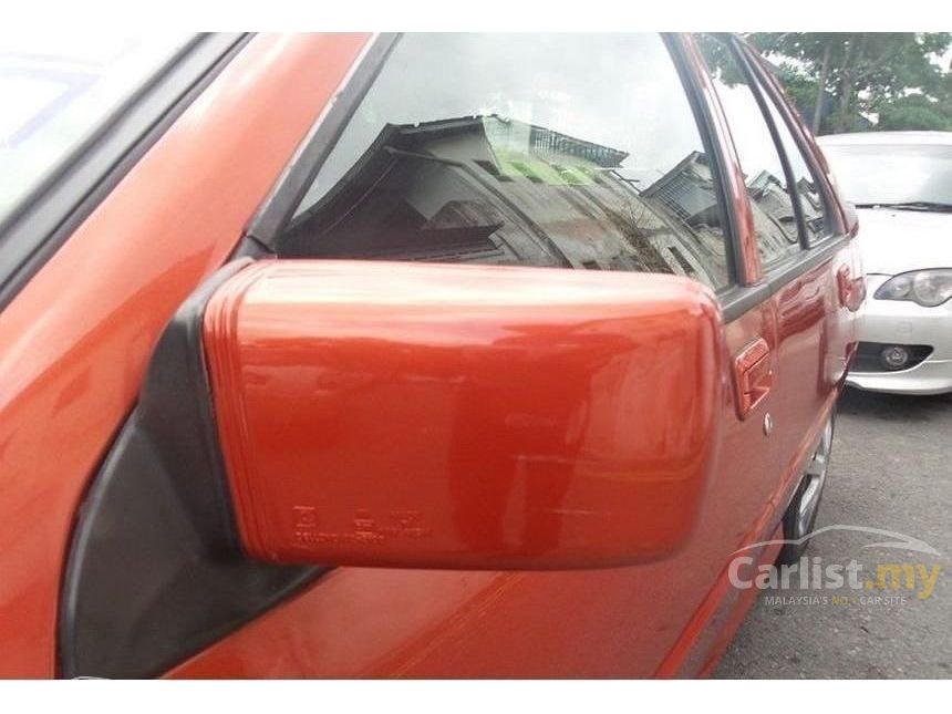 2004 Proton Saga Iswara S SE Hatchback
