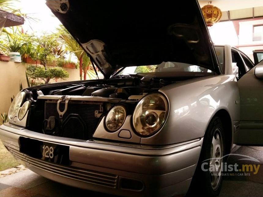 1998 Mercedes-Benz E240 Avantgarde Sedan