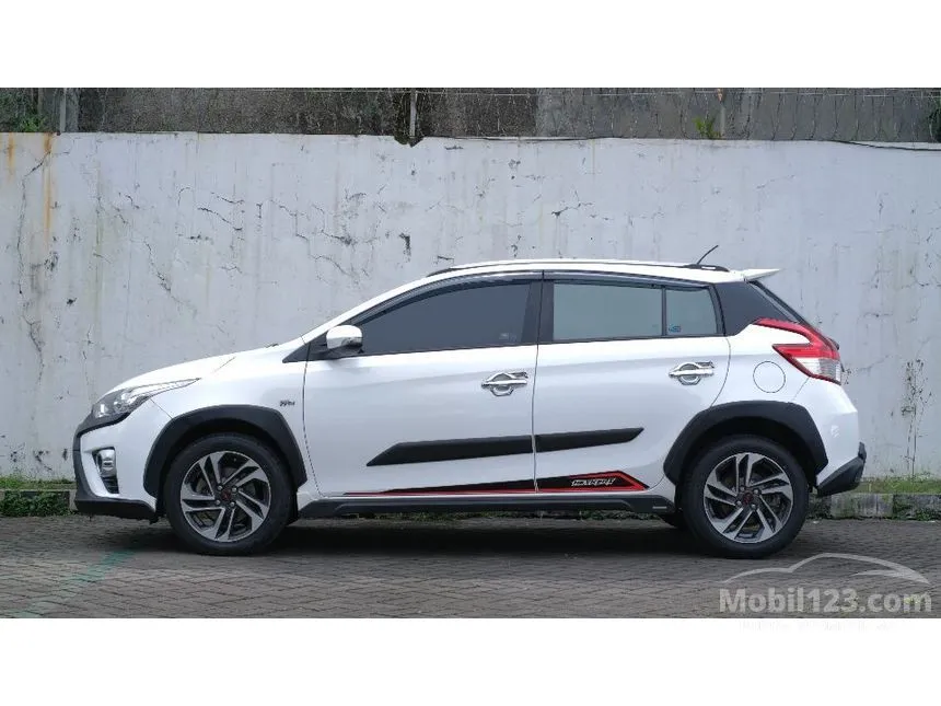2017 Toyota Yaris TRD Sportivo Heykers Hatchback