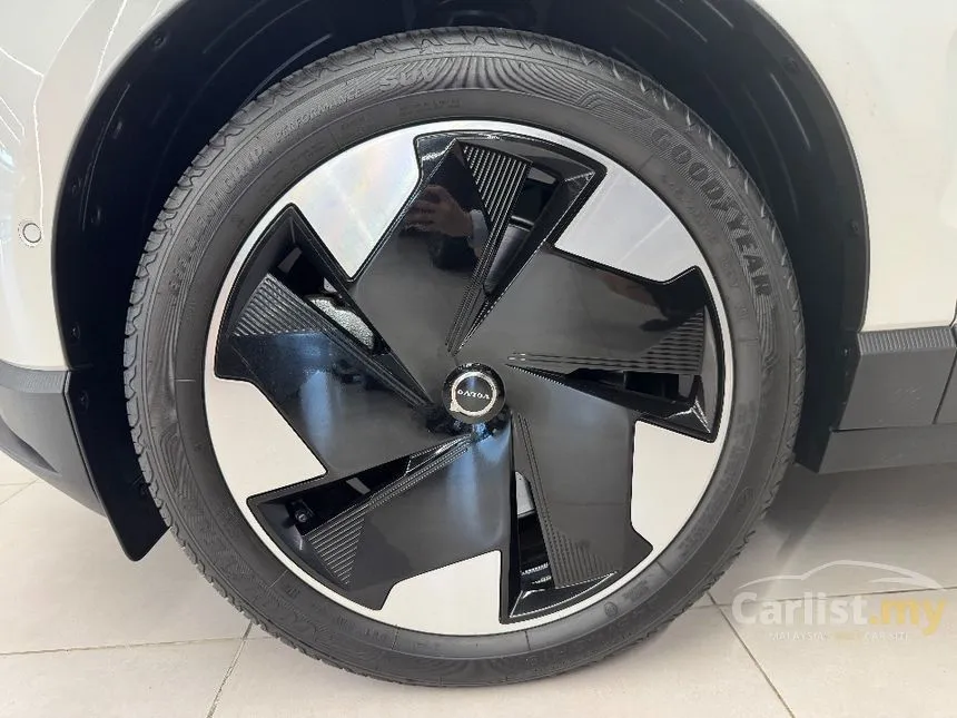 2025 Volvo EX30 Ultra Twin Performance SUV