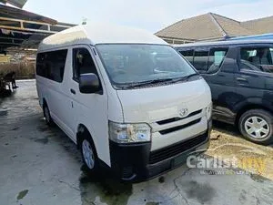 2015 Toyota Hiace 2.5 Window Van Van