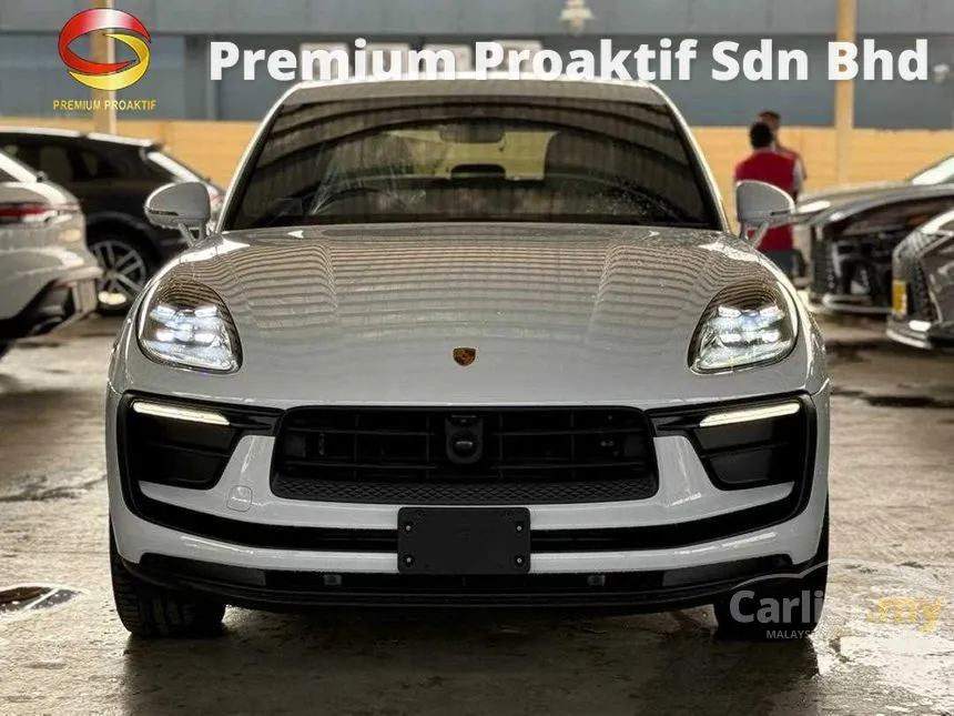 2022 Porsche Macan SUV